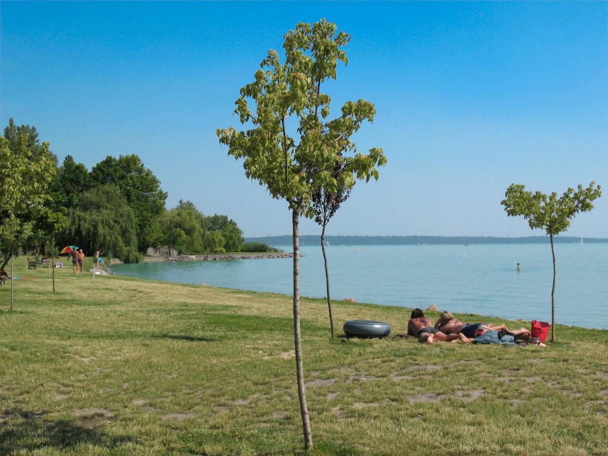 Holiday Home Violetta 2 Balatonkenese Esterno foto